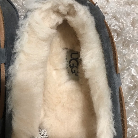 NNOB UGG Gray Suede Moccasins - Picture 4 of 8